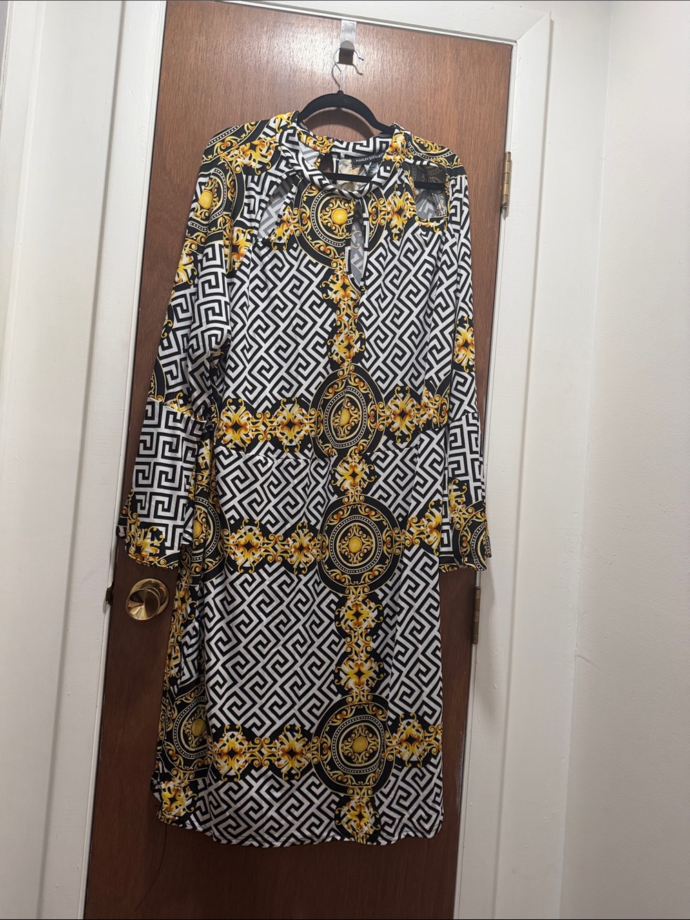 Ashley Stewart Black, White & Gold Baroque Print Tunic